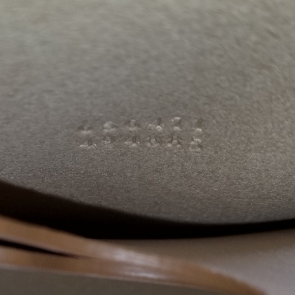 Alexander McQueen The Short Story Croc-Embossed Leather Crossbody Bag Pa… - Picture 9 of 15